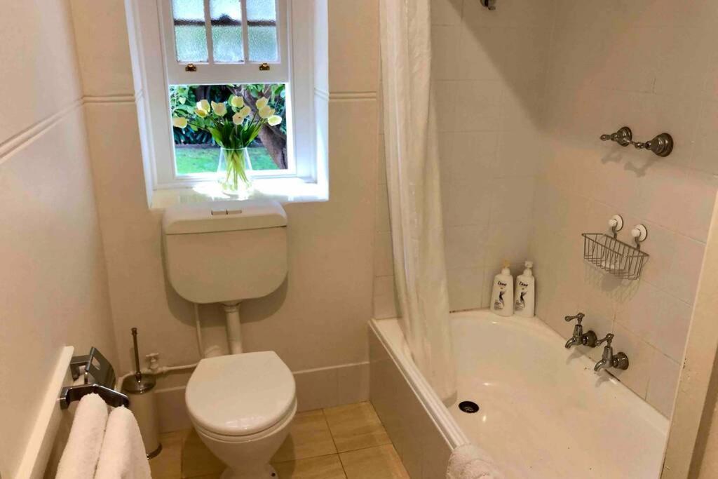East Melbourne City Studio - Amazing Location & Sunny Charm Exterior foto